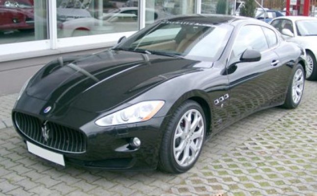 Maserati recheamă în România 70 de maşini